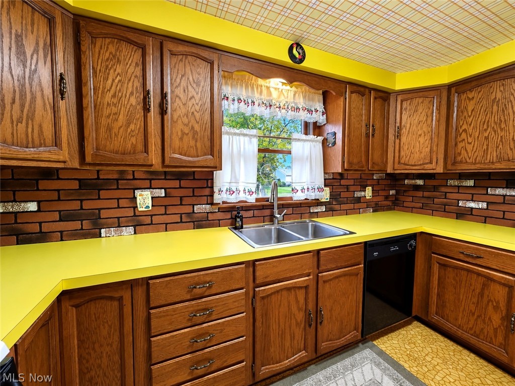 1760 Northfield Avenue NW Warren OH 44485