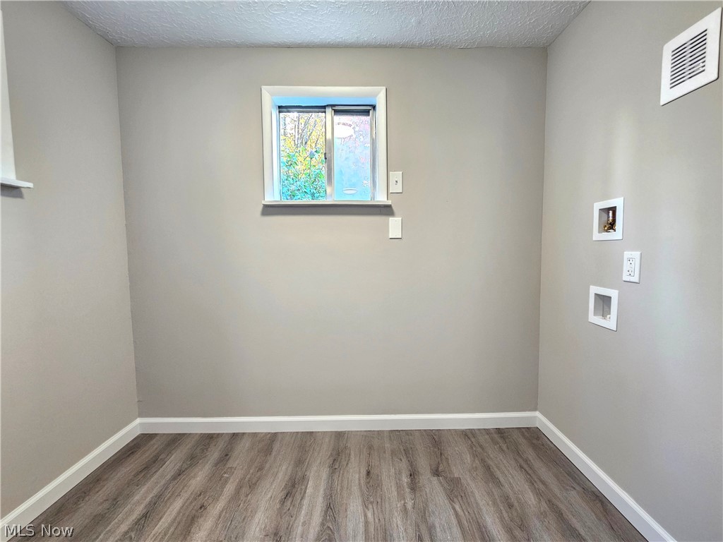 549 Case Avenue Elyria OH 44035