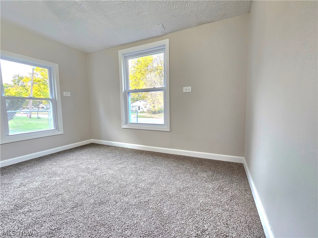 549 Case Avenue Elyria OH 44035
