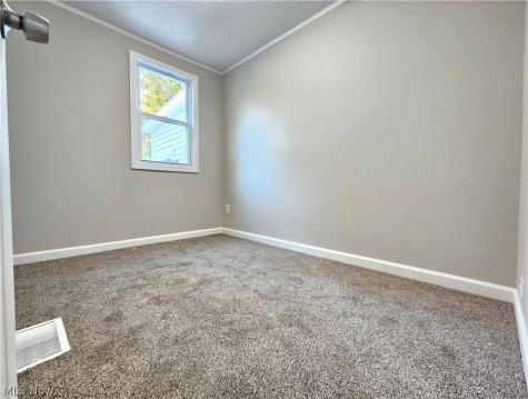549 Case Avenue Elyria OH 44035