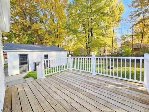 549 Case Avenue Elyria OH 44035
