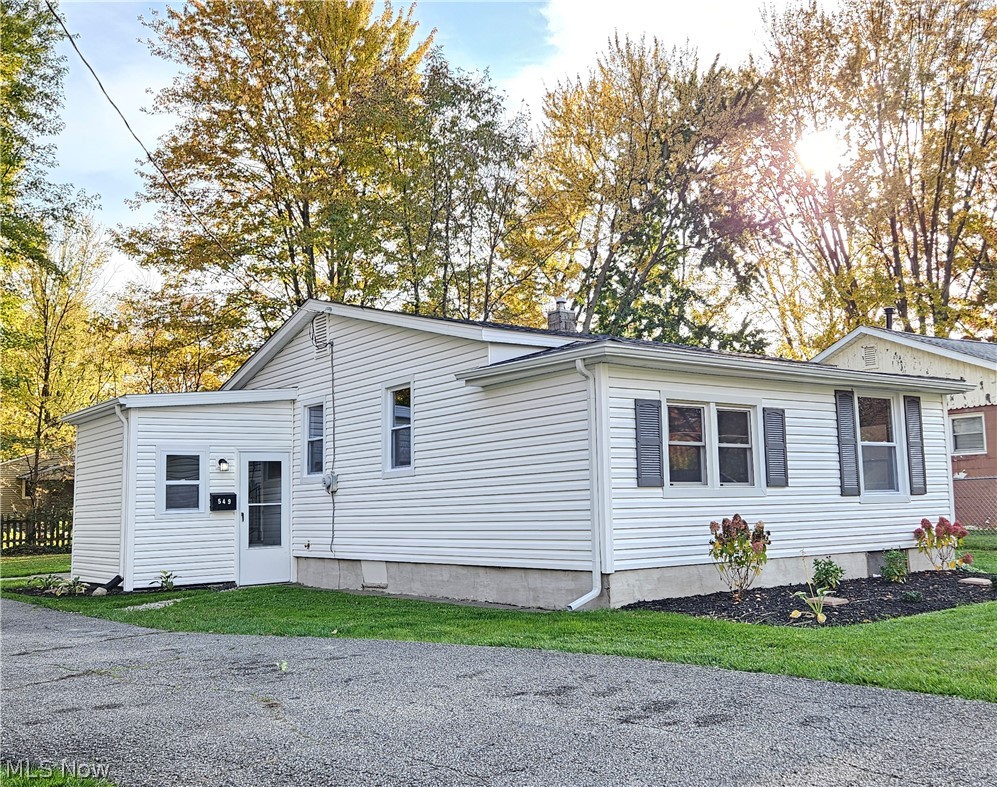 549 Case Avenue Elyria OH 44035