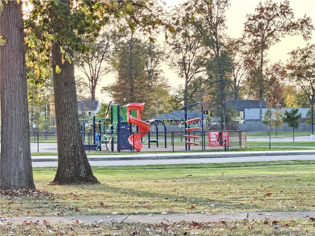 549 Case Avenue Elyria OH 44035