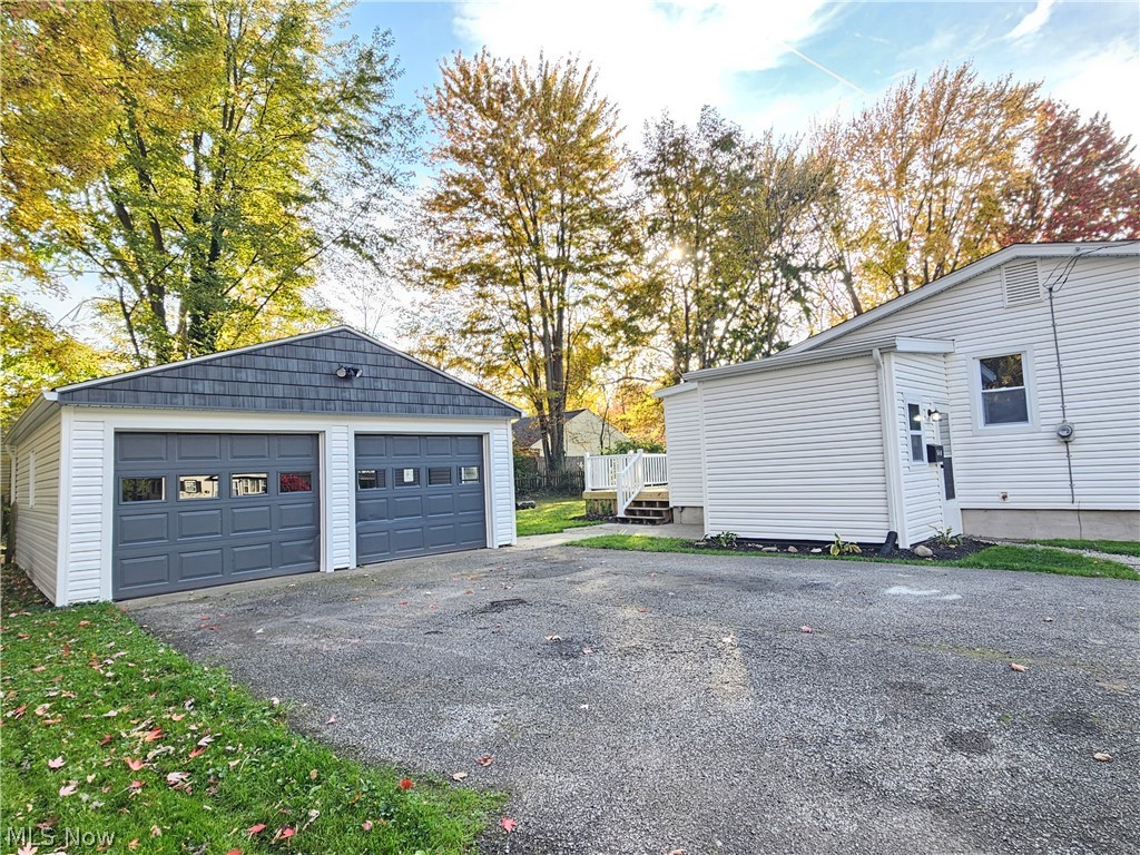 549 Case Avenue Elyria OH 44035