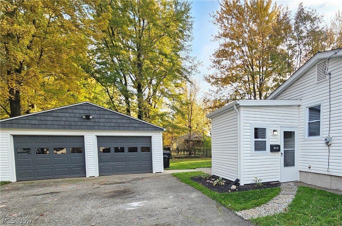 549 Case Avenue Elyria OH 44035
