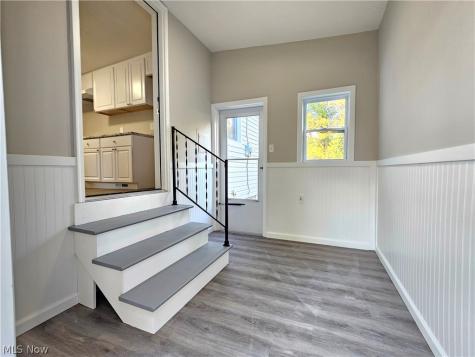 549 Case Avenue Elyria OH 44035