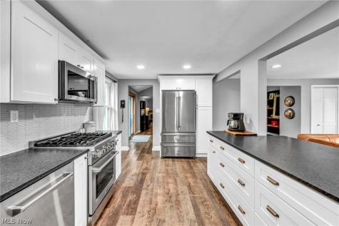 1988 Gates Avenue Streetsboro OH 44241