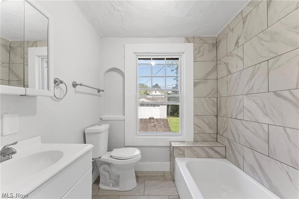 3269 E Berkshire Road Cleveland Heights OH 44118