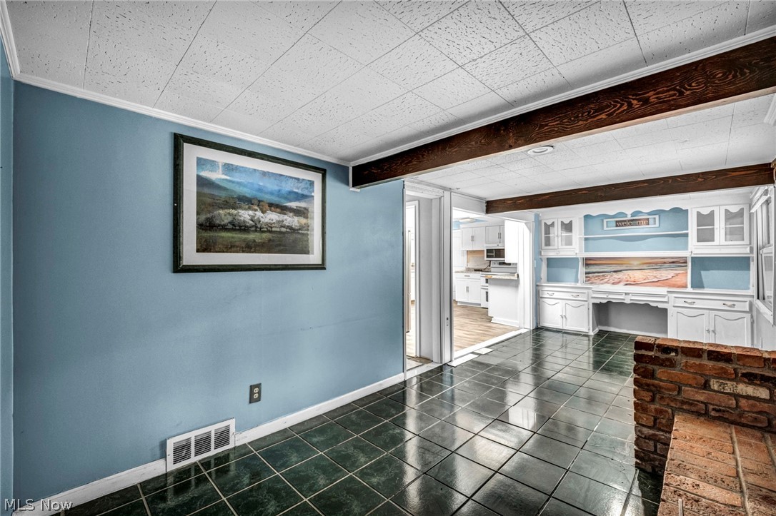 7218 Grove Avenue Oakwood Village OH 44146
