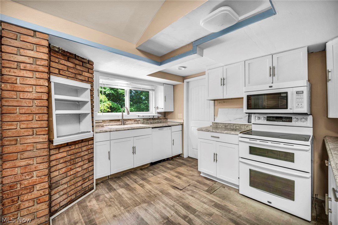 7218 Grove Avenue Oakwood Village OH 44146