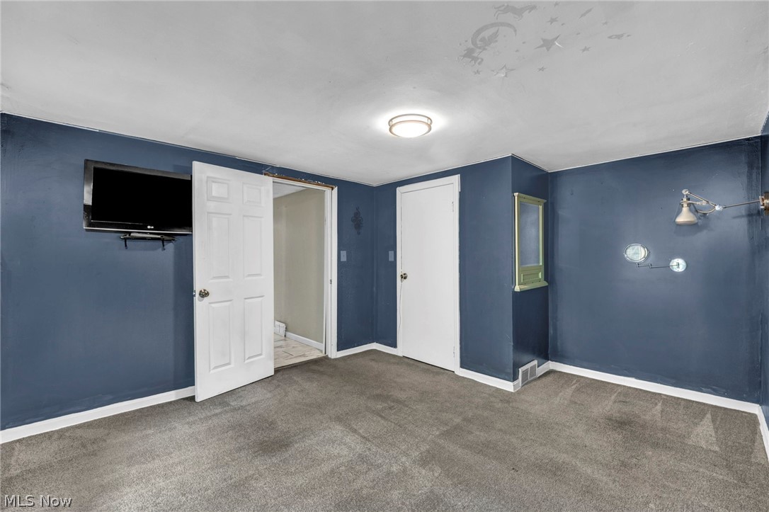 7218 Grove Avenue Oakwood Village OH 44146