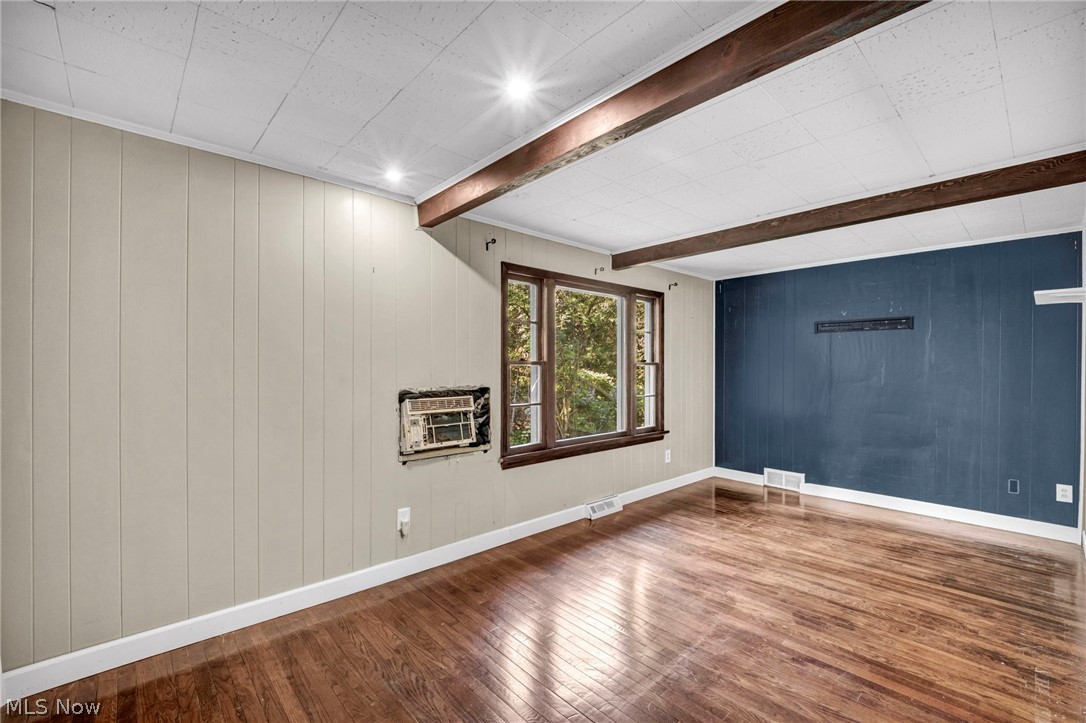 7218 Grove Avenue Oakwood Village OH 44146