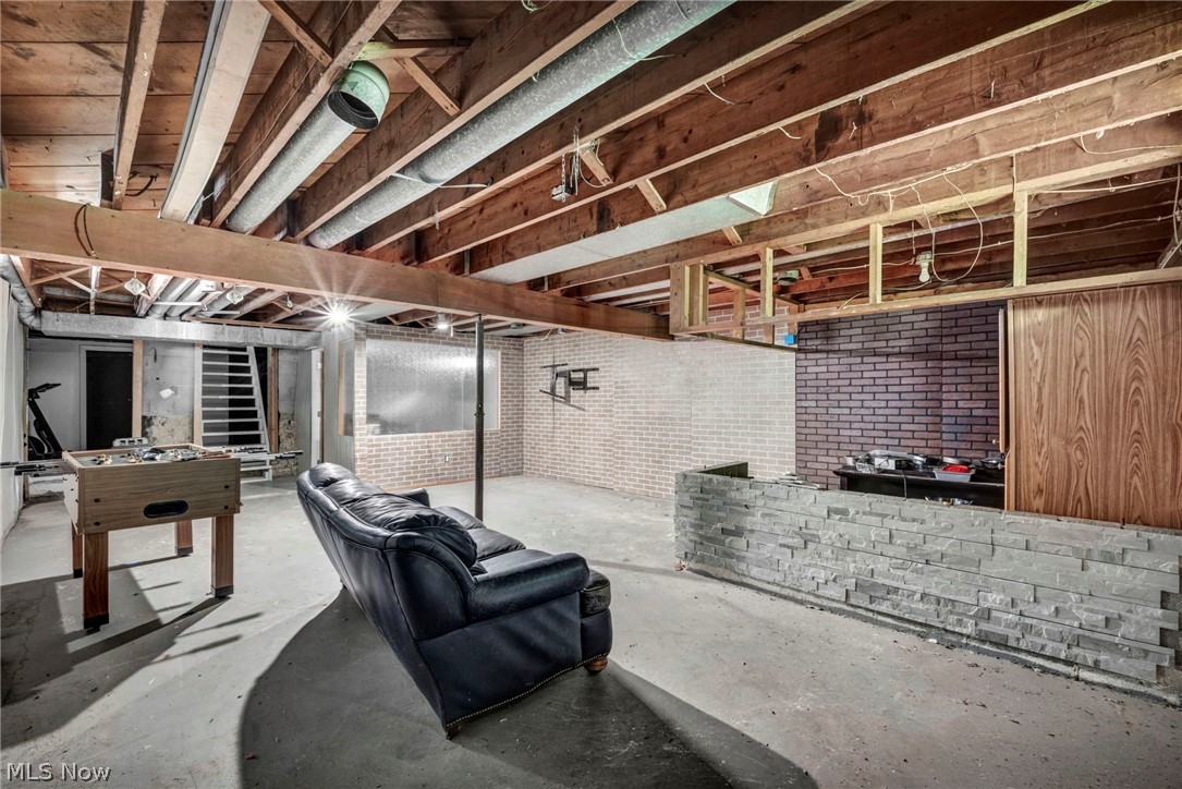 7218 Grove Avenue Oakwood Village OH 44146