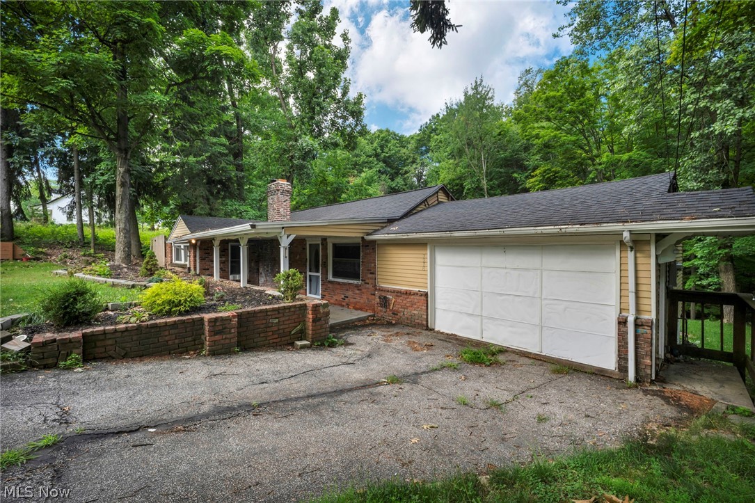 7218 Grove Avenue Oakwood Village OH 44146