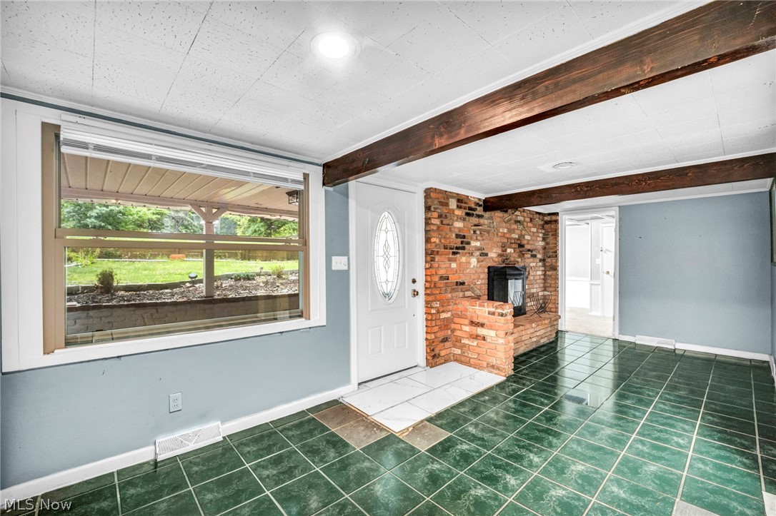 7218 Grove Avenue Oakwood Village OH 44146