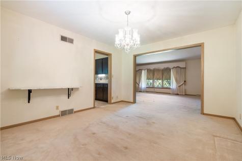4741 Laburnum Drive Akron OH 44319