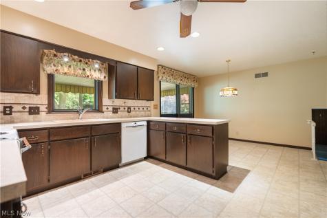 4741 Laburnum Drive Akron OH 44319