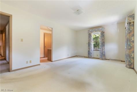 4741 Laburnum Drive Akron OH 44319