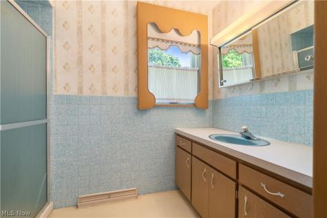 4741 Laburnum Drive Akron OH 44319