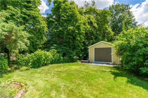 4741 Laburnum Drive Akron OH 44319