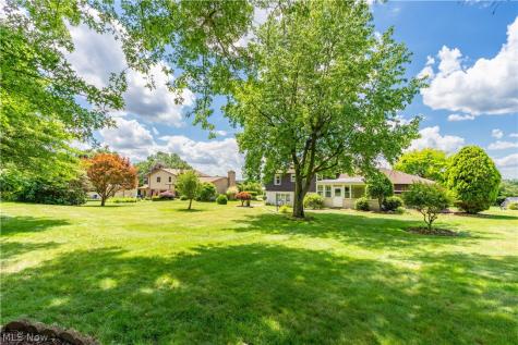 4741 Laburnum Drive Akron OH 44319