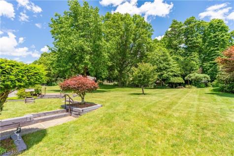 4741 Laburnum Drive Akron OH 44319
