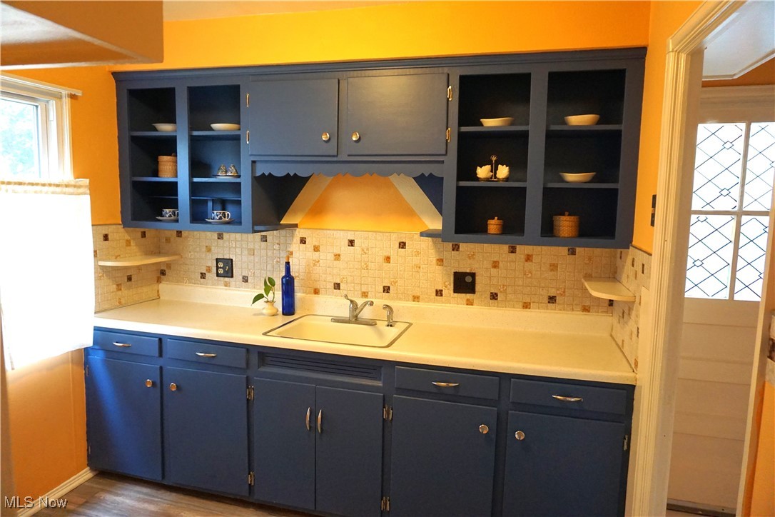 13801 Emery Avenue Cleveland OH 44135