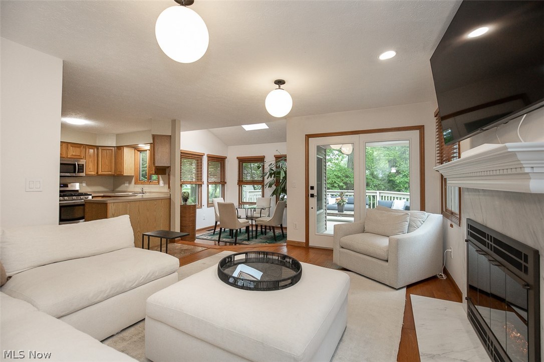 578 Red Oak Lane Bay Village OH 44140