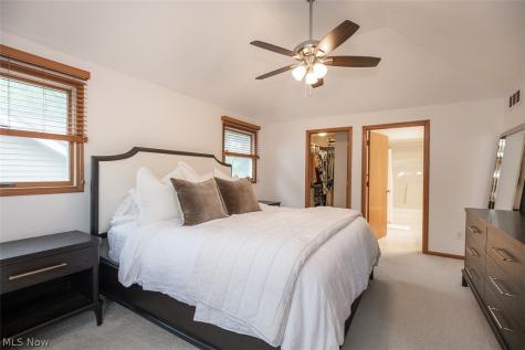 578 Red Oak Lane Bay Village OH 44140