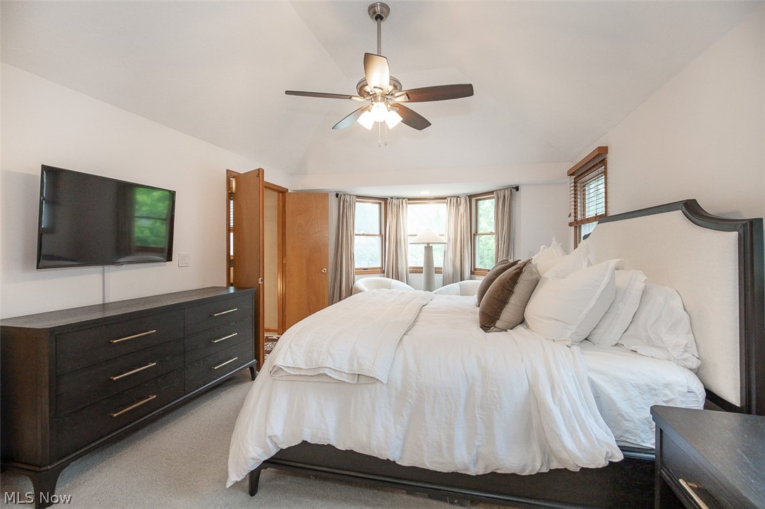 578 Red Oak Lane Bay Village OH 44140