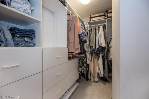 578 Red Oak Lane Bay Village OH 44140