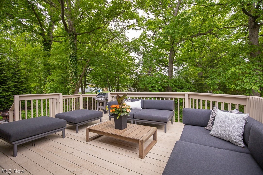 578 Red Oak Lane Bay Village OH 44140