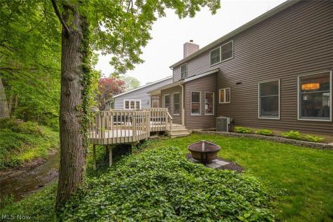 578 Red Oak Lane Bay Village OH 44140