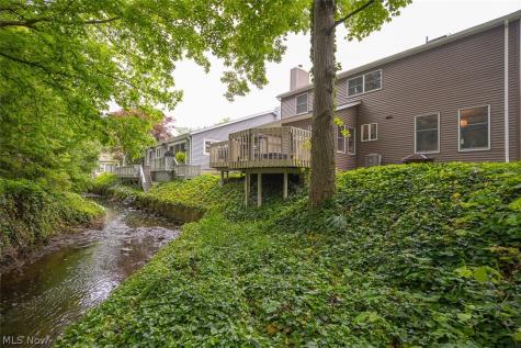 578 Red Oak Lane Bay Village OH 44140