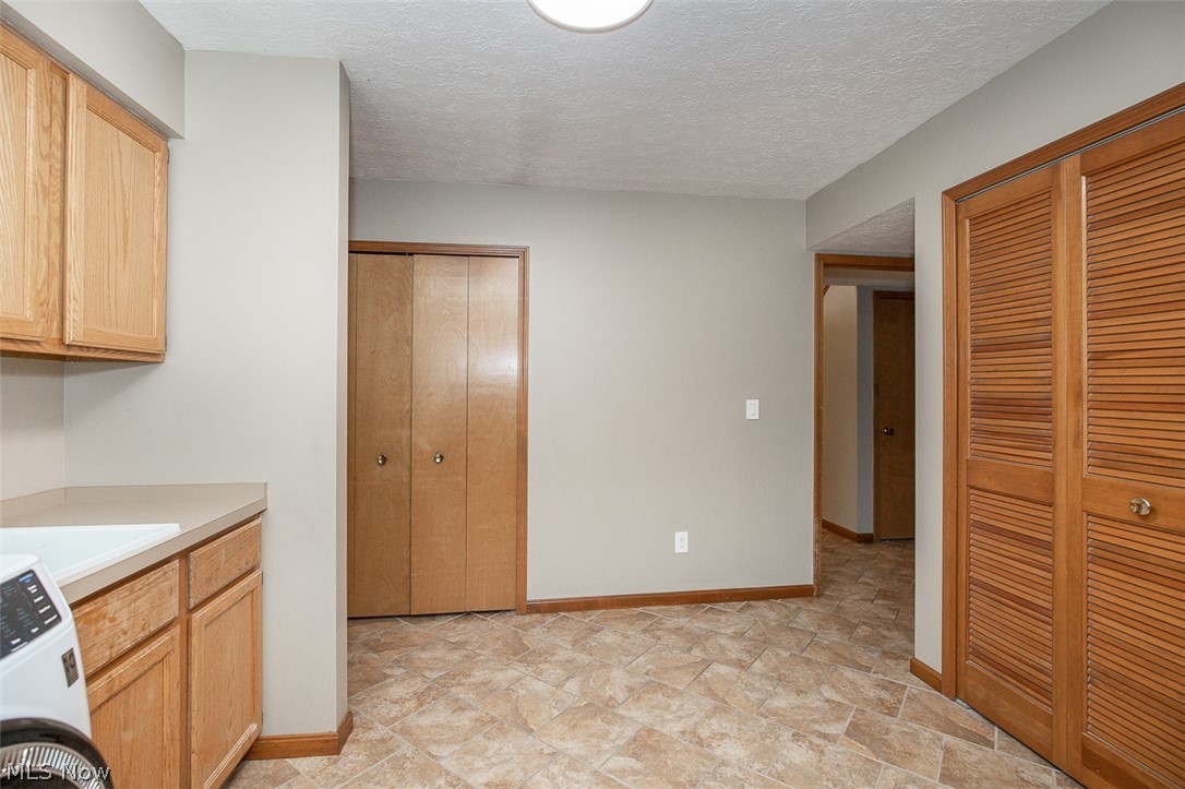 578 Red Oak Lane Bay Village OH 44140