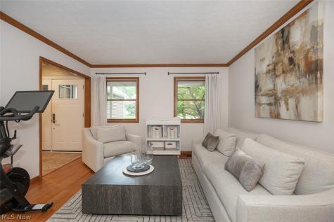 578 Red Oak Lane Bay Village OH 44140