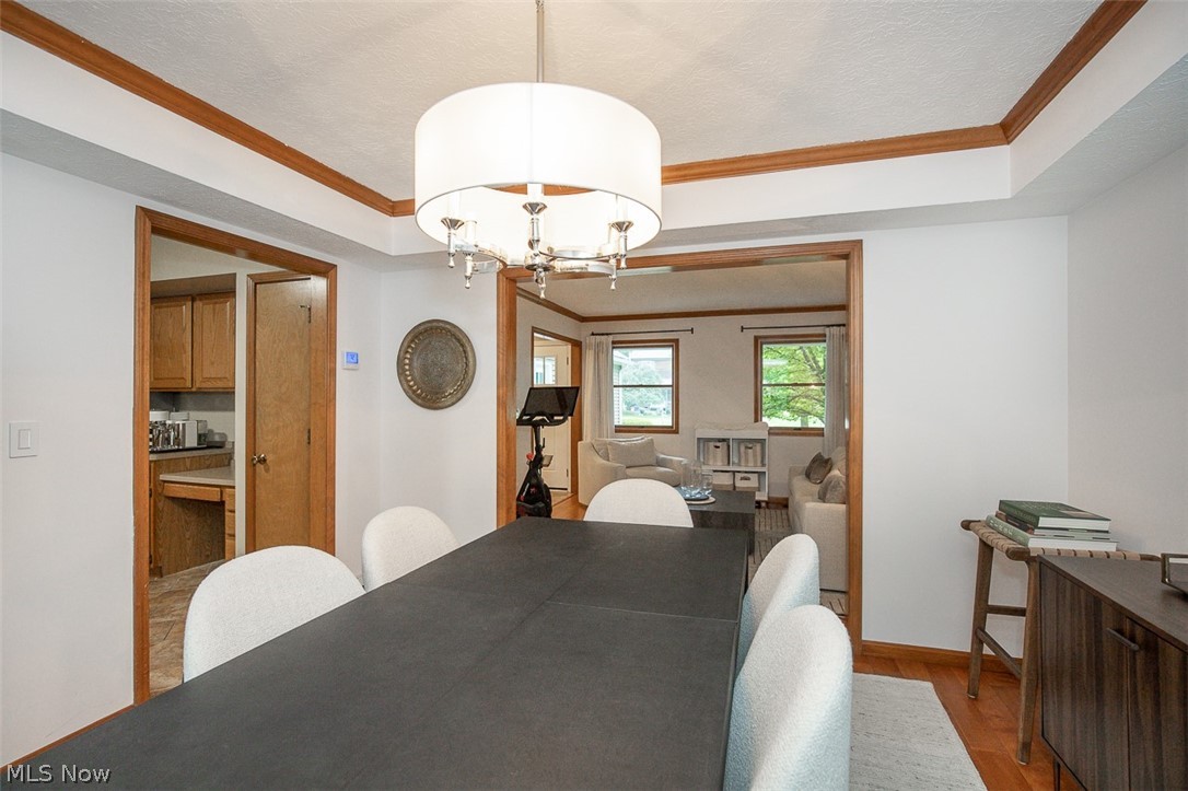 578 Red Oak Lane Bay Village OH 44140