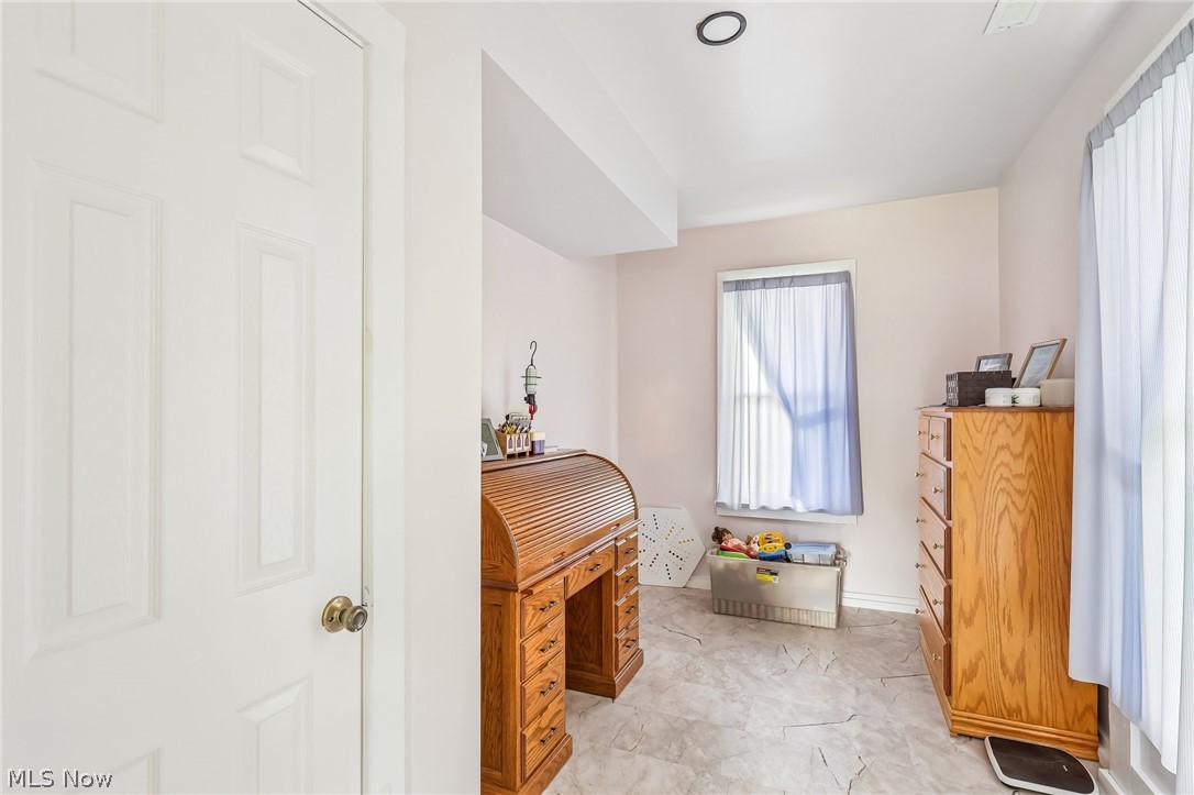 15124 Lake Avenue Middlefield OH 44062