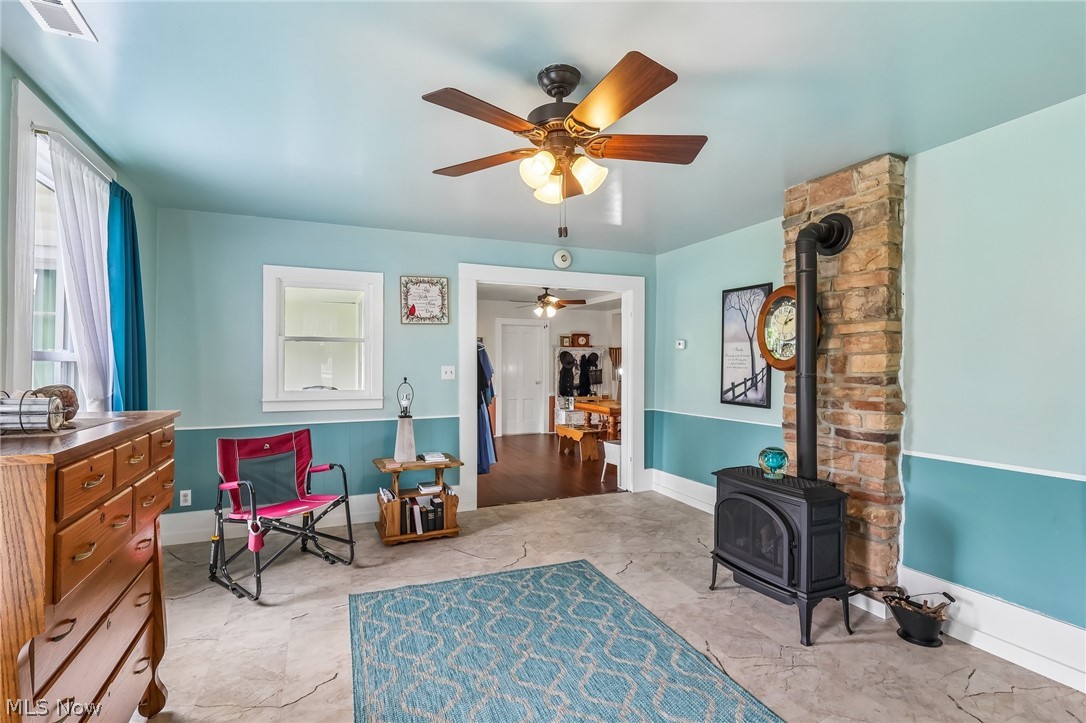 15124 Lake Avenue Middlefield OH 44062