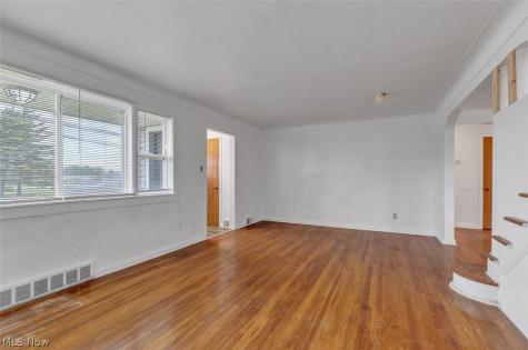 1959 Warrensville Center Road South Euclid OH 44121