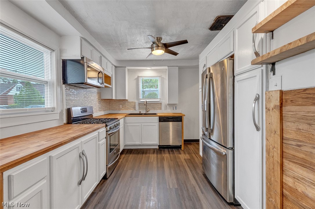 1959 Warrensville Center Road South Euclid OH 44121