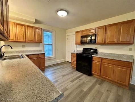 725 8th Street Marietta OH 45750