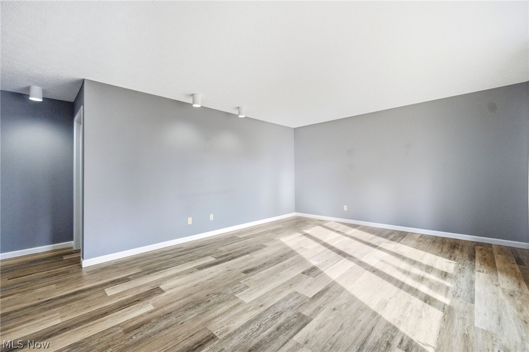 21600 Oak Bark Trail Strongsville OH 44149