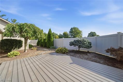 21600 Oak Bark Trail Strongsville OH 44149
