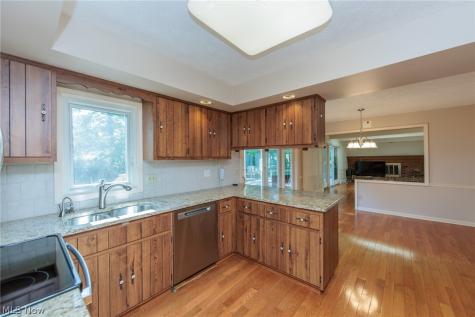 3703 Bradfords Gate Rocky River OH 44116