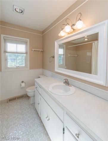 3703 Bradfords Gate Rocky River OH 44116