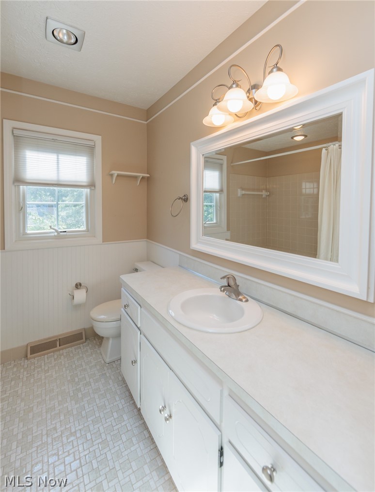 3703 Bradfords Gate Rocky River OH 44116