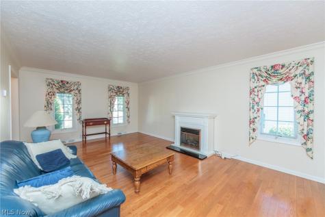 3703 Bradfords Gate Rocky River OH 44116