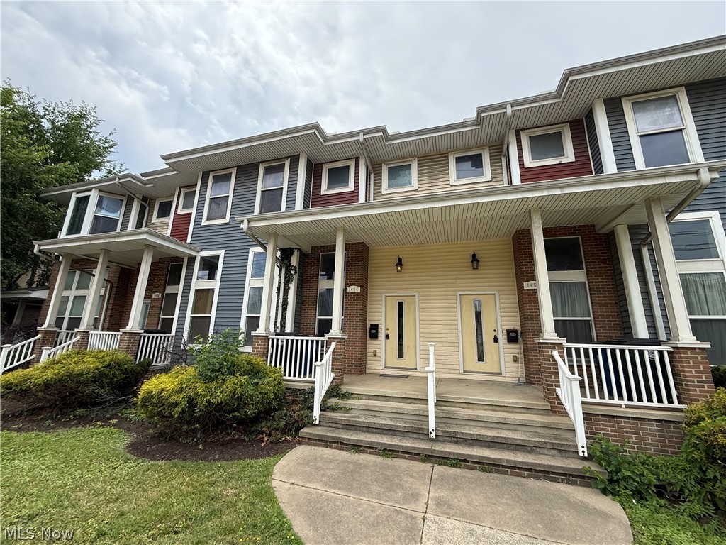 1454 E 105th Street Cleveland OH 44106