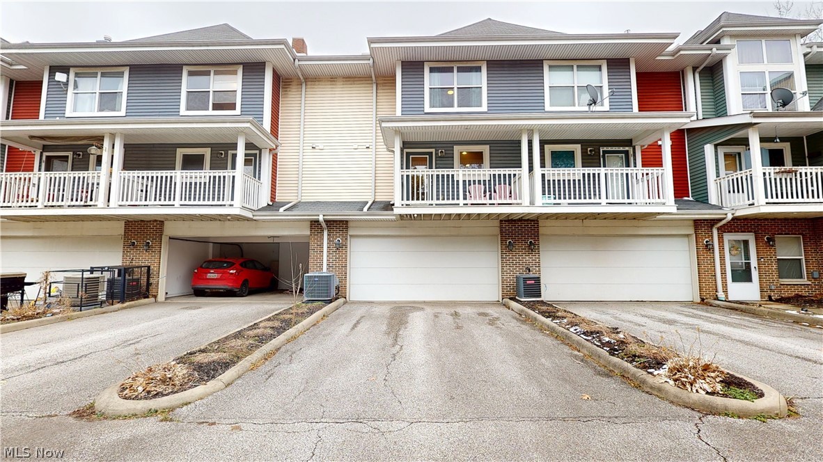 1454 E 105th Street Cleveland OH 44106
